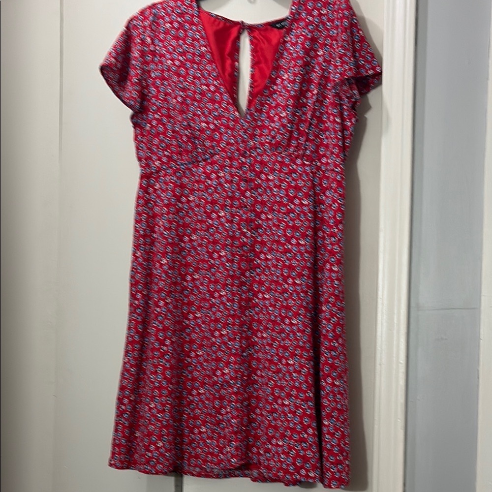 Elegant Red Patterned Women's Dress​